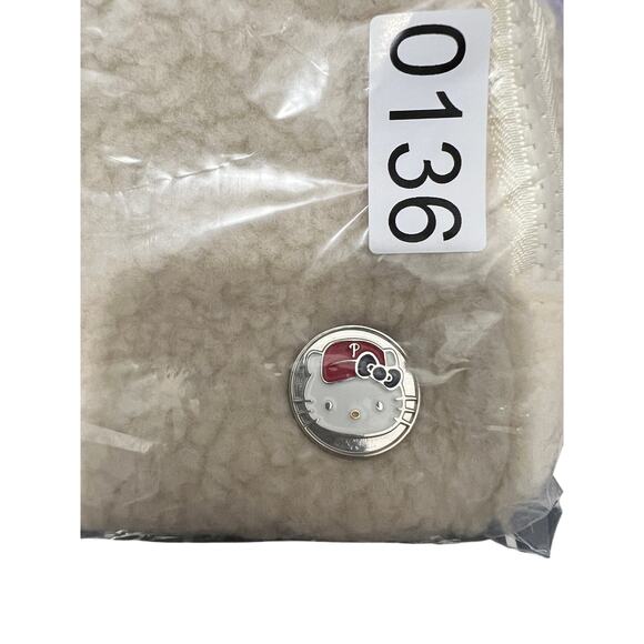 Hello Kitty Belt Bag Philadelphia Phillies Sherpa Plush beige Cream Purse - Picture 3 of 3